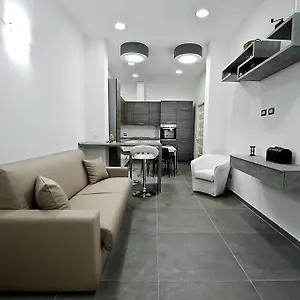 la-casa-delle-zie.lecce-hotels.com/